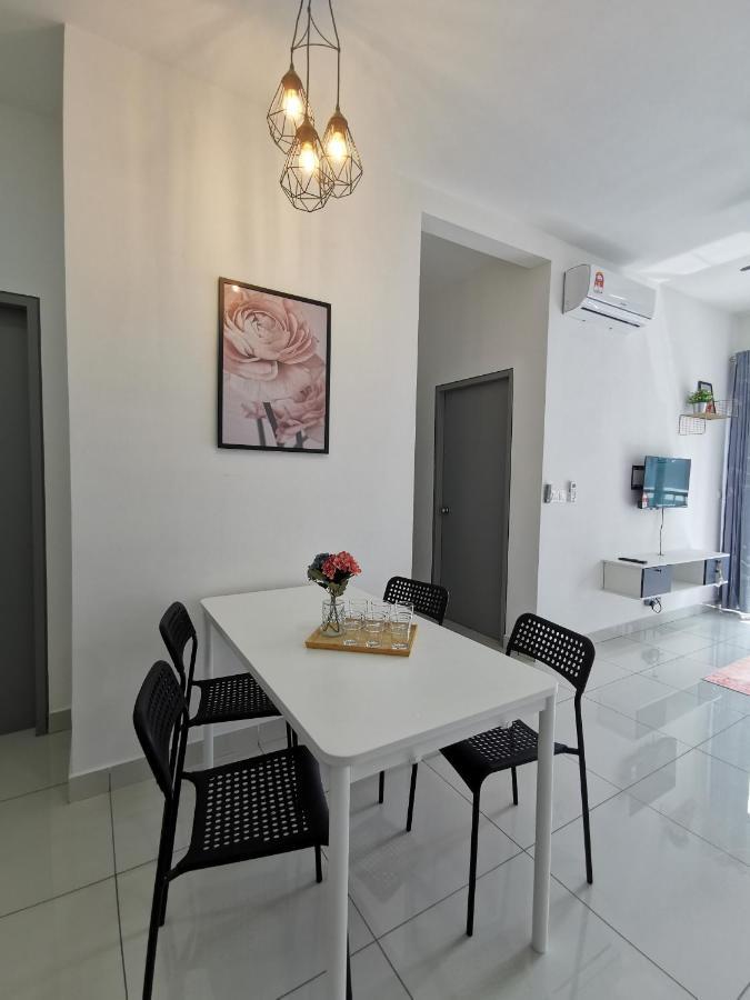 Traders Garden Apartment Cheras Exterior photo